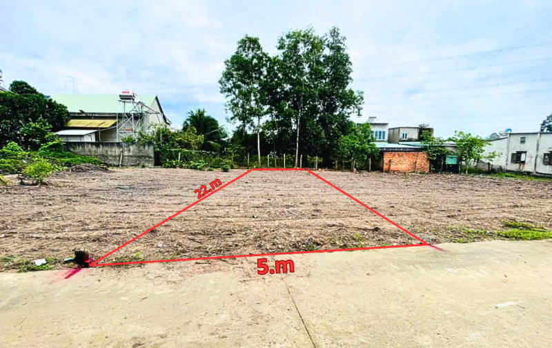 BÁN GẤP LÔ ĐẤT ĐỐI DIỆN KCN BÀU CẠN -TÂN HIỆP